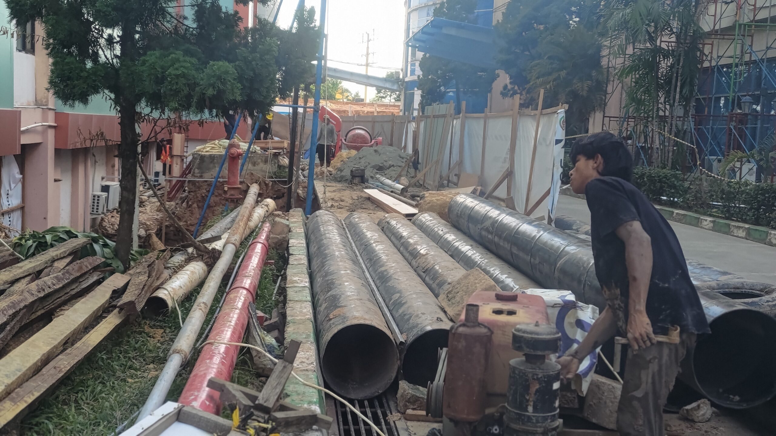 Pengerjaan Renovasi Rumah Sakit Umum Daerah (RSUD) Taman Husada Bontang. (FOTO: UP/INTUISI.ID)