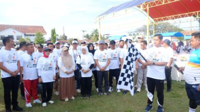 Pjs. Bupati Majene Hadiri Sosialisasi Pemilih melalui “Fun Walk Pilkada”
