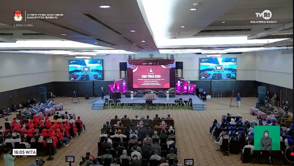 KPU Mamuju Sukses Gelar Debat Kedua Paslon Bupati dengan Kondusif