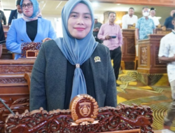 Komitmen Hj Uci untuk Pendidikan di Sangatta Utara: Serap Aspirasi dan Cari Solusi