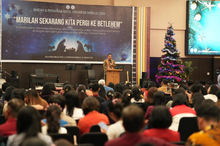 Pj. Gubernur Sulbar Hadiri Natal Oikumene, Dorong Pemanfaatan Potensi Daerah untuk Kemajuan