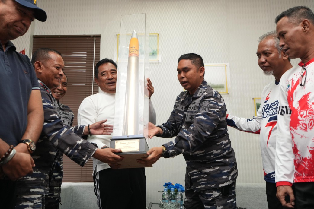 Silaturahmi ke Lanal Mamuju, Pj Bahtiar Berikan Penghargaan atas Kolaborasi dengan Pemprov Sulbar