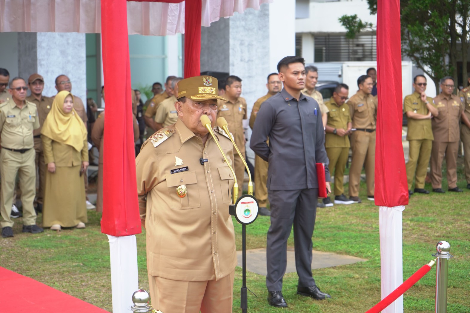 Apel Perdana Pasca Cuti Lebaran, Wagub Sulbar Ajak ASN Tingkatkan Disiplin dan Semangat Kerja