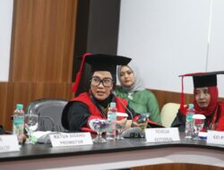 Civitas Akademika Puji Sutinah Suhardi Saat Jadi Penguji Eksternal Program Doktoral