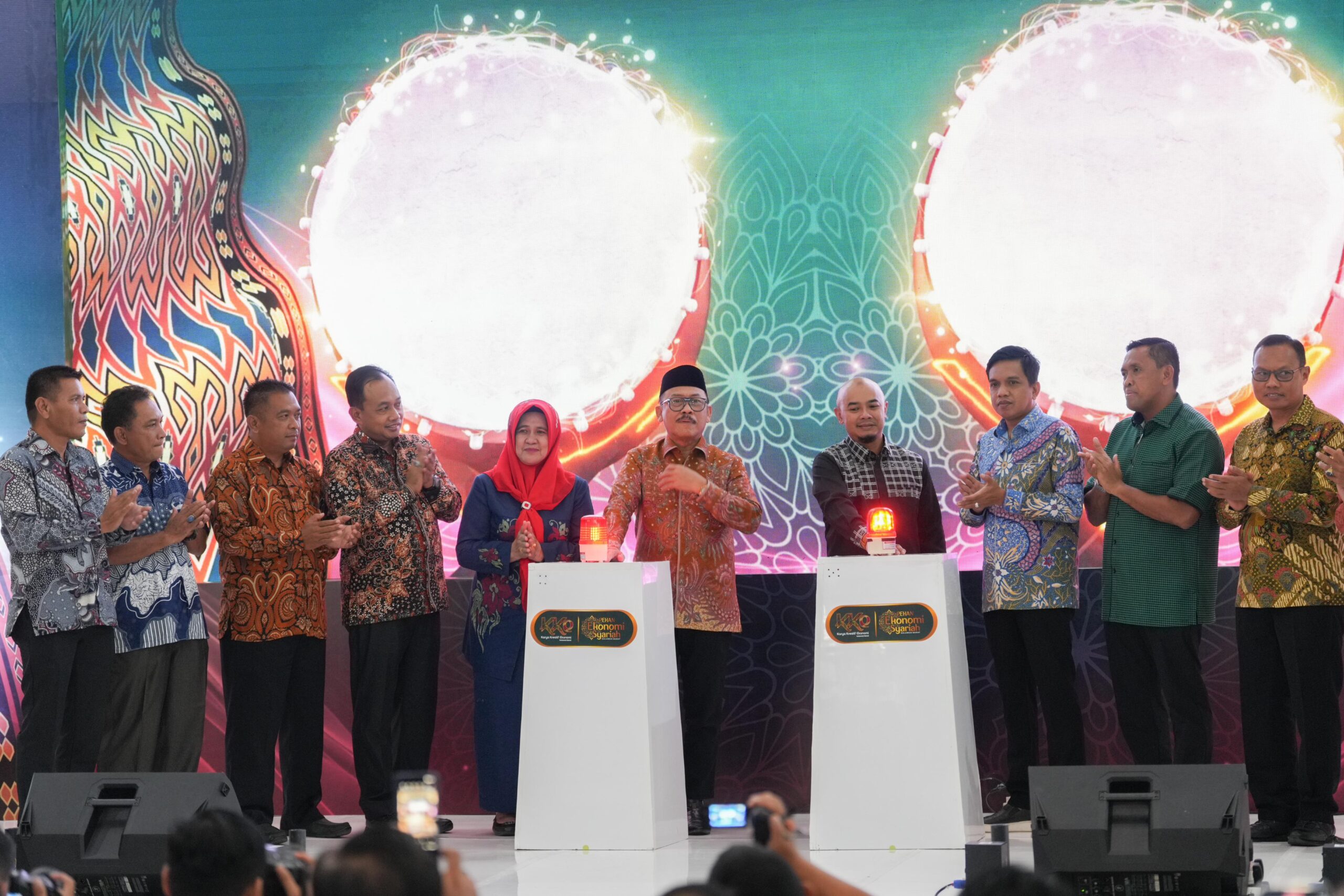 Gubernur SDK Buka KKE dan PEKSyar 2025, Dorong UMKM Jadi Motor Pertumbuhan Ekonomi Sulbar