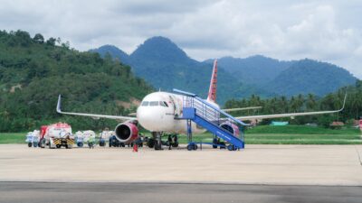 Pesawat Batik Air Resmi Kembali Mendarat di Bandara Tampa Padang Mamuju, Optimisme Gubernur SDK: Okupansi Bisa Capai 250 Penumpang di Hari-Hari Berikutnya