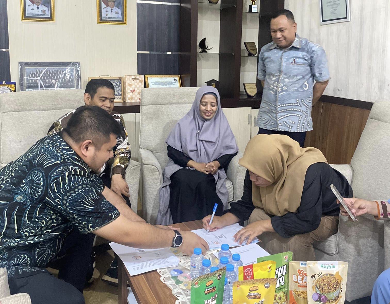 Dorong Pertumbuhan Ekonomi, DPMPTSP Sulbar Gelar Forum Fasilitasi Kemitraan UMKM dengan Pelaku Usaha Besar