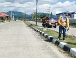 Sambut HUT RI ke-80, PUPR Sulbar Rapikan Jalan Arteri Mamuju Sejauh 1,3 Km