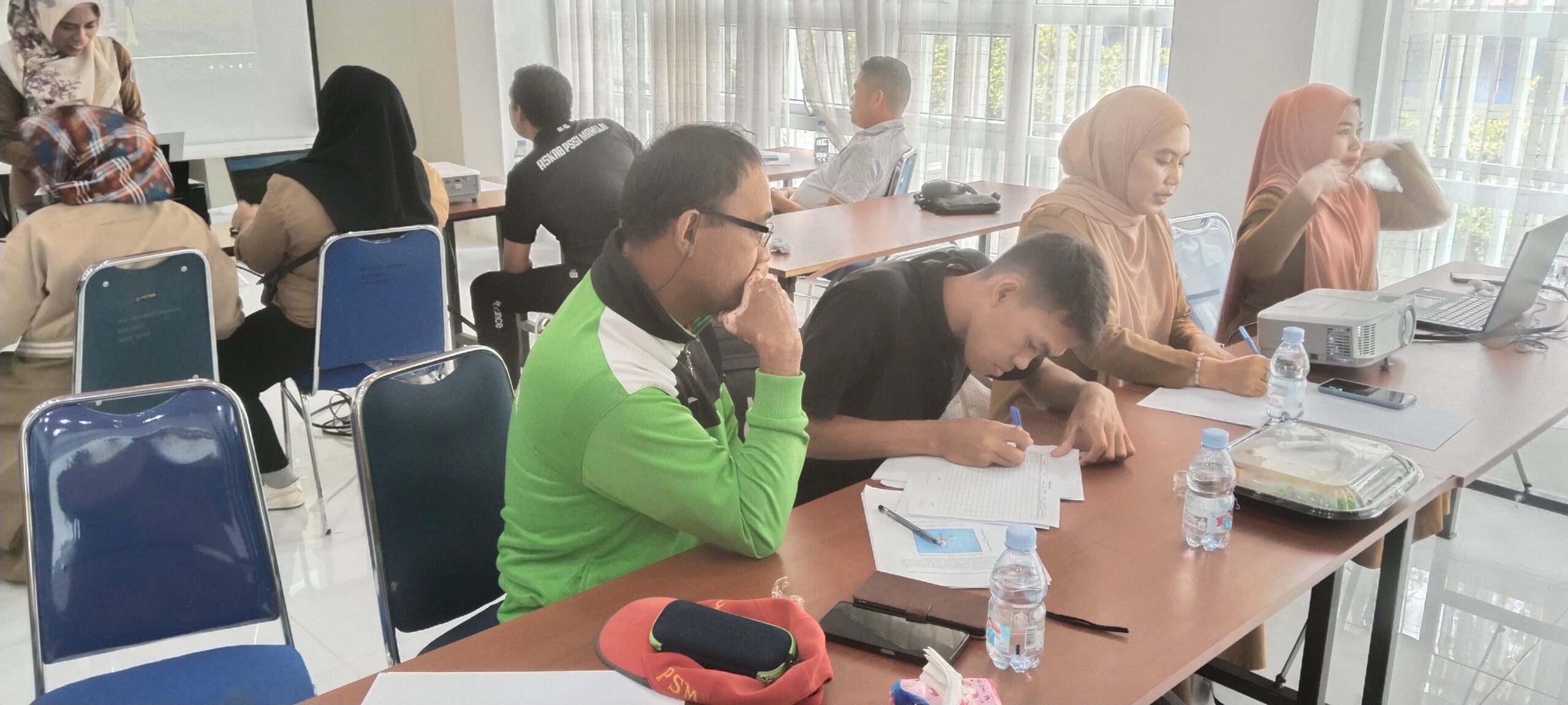 Dukung Visi SDM Unggul, Disdikbud Sulbar Gelar Lomba Gala Siswa Sepak Bola SMP Secara Daring