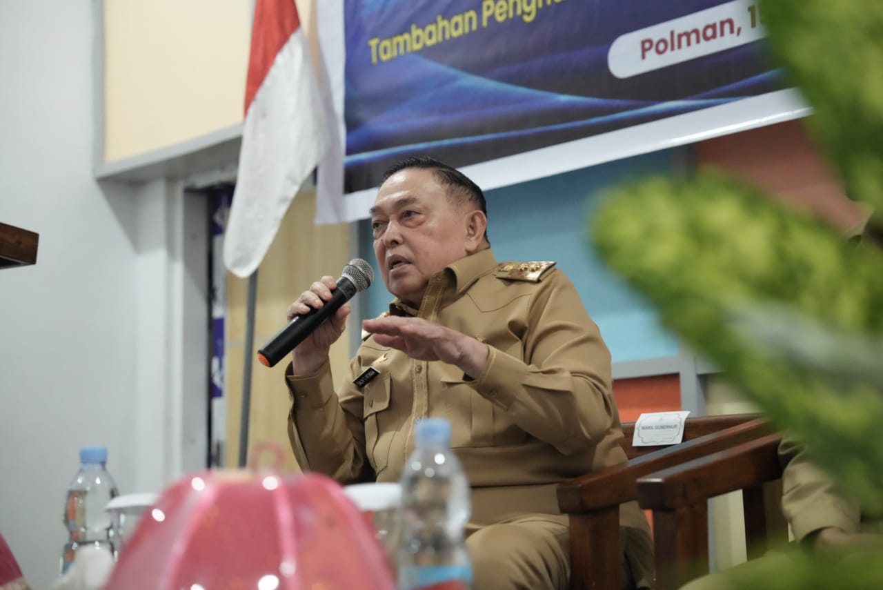 Wagub Sulbar Minta Kinerja Meningkat, Tambahan Gaji untuk Perangkat Desa Disosialisasikan