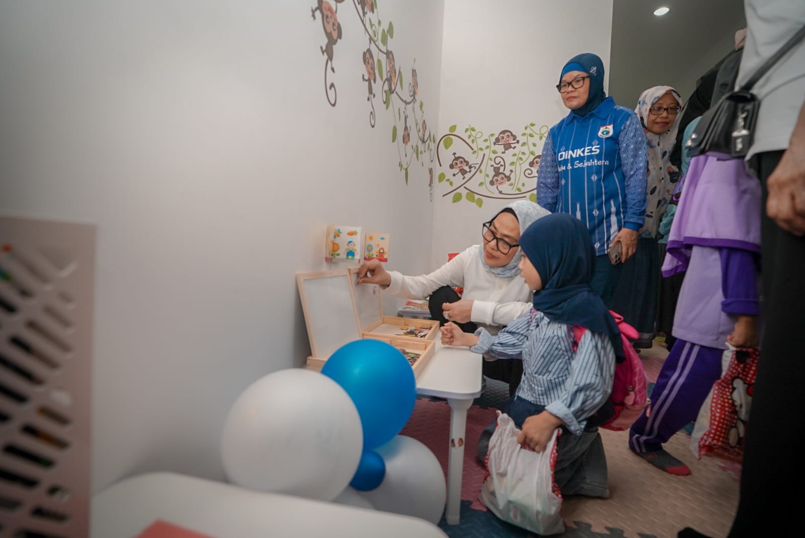 Wujudkan Kantor Ramah Anak, Ketua TP PKK Harsinah Suhardi Resmikan Ruang Bermain di BKD Sulbar