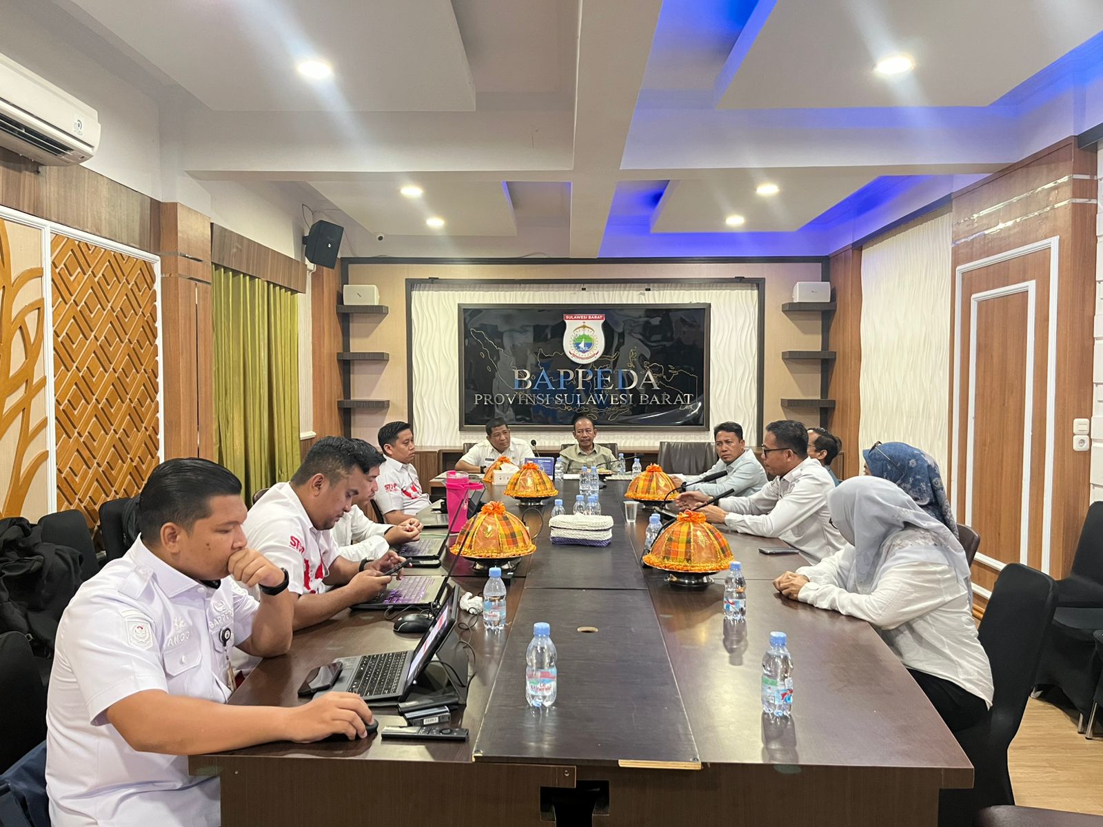 Bapperida Sulbar Terima Kunjungan Banggar DPRD Pasangkayu Bahas Penyesuaian Anggaran 2026