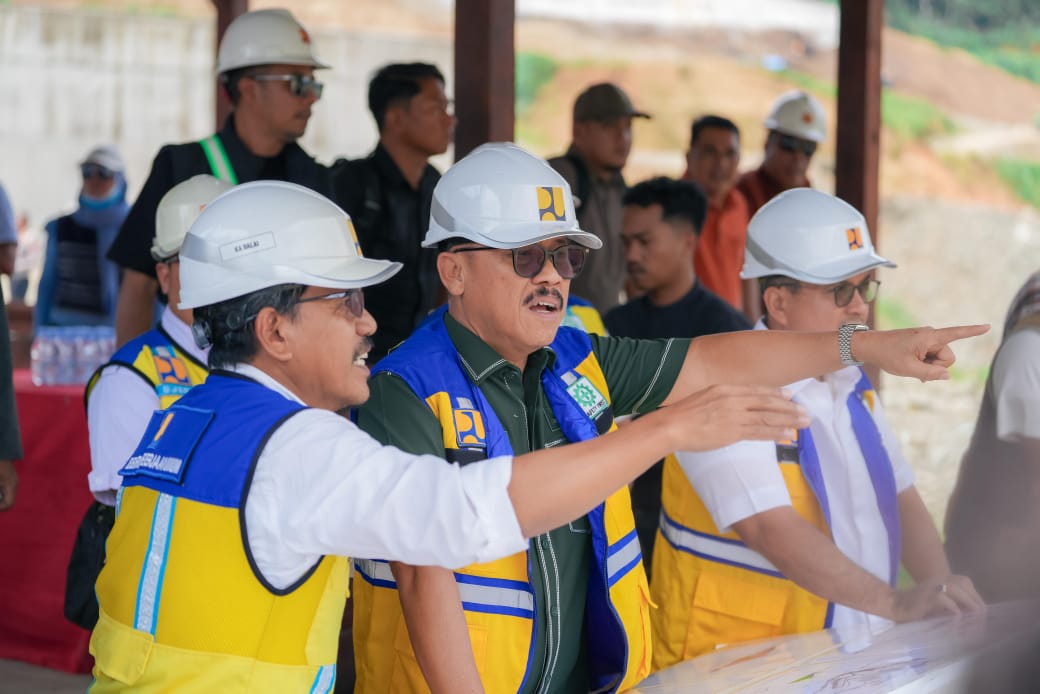 Gubernur Suhardi Duka Tinjau Proyek Bendungan Budong-budong, Target Rampung 2027