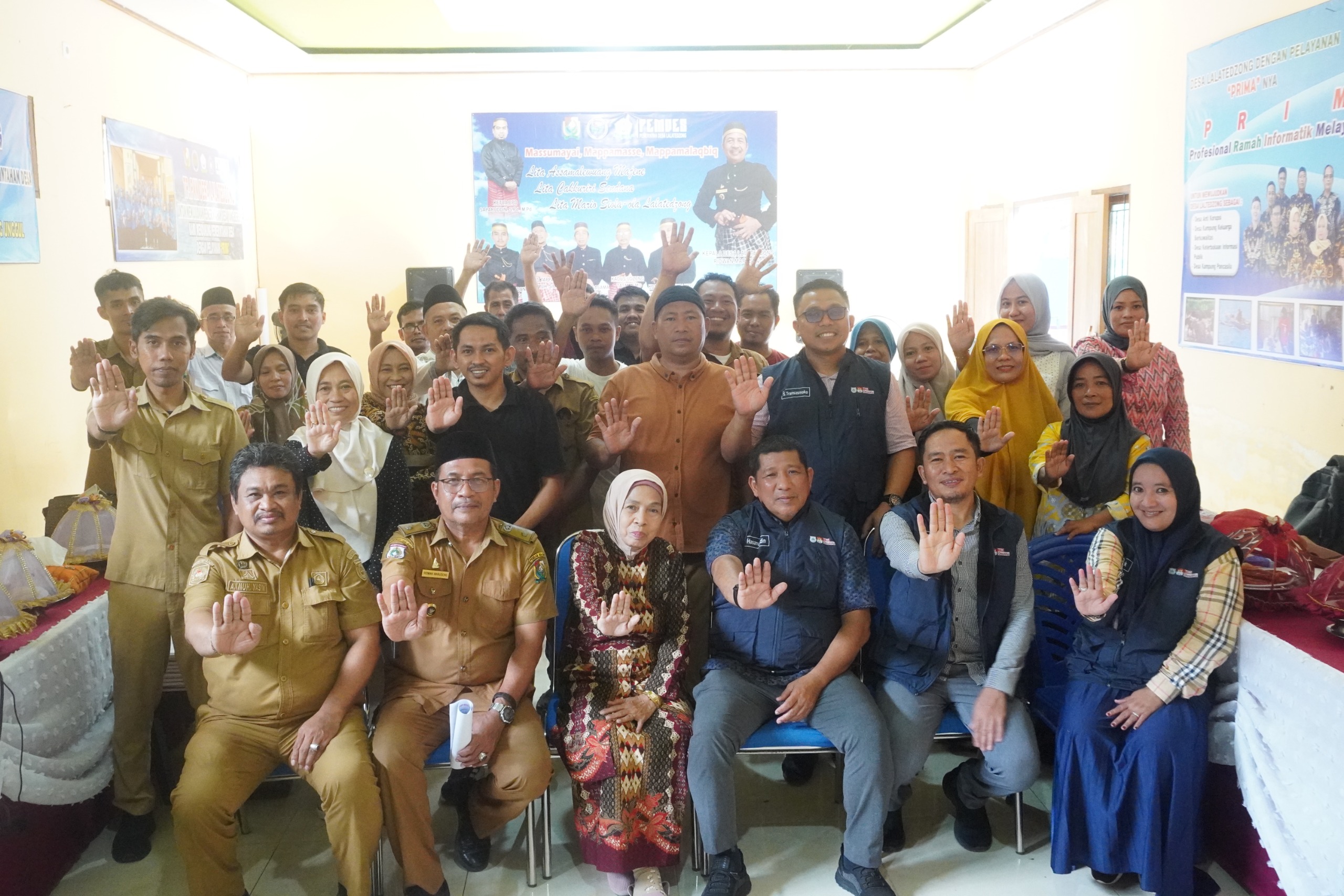 Tim Provinsi Lakukan Penilaian Akhir Calon Desa Antikorupsi di Sulawesi Barat