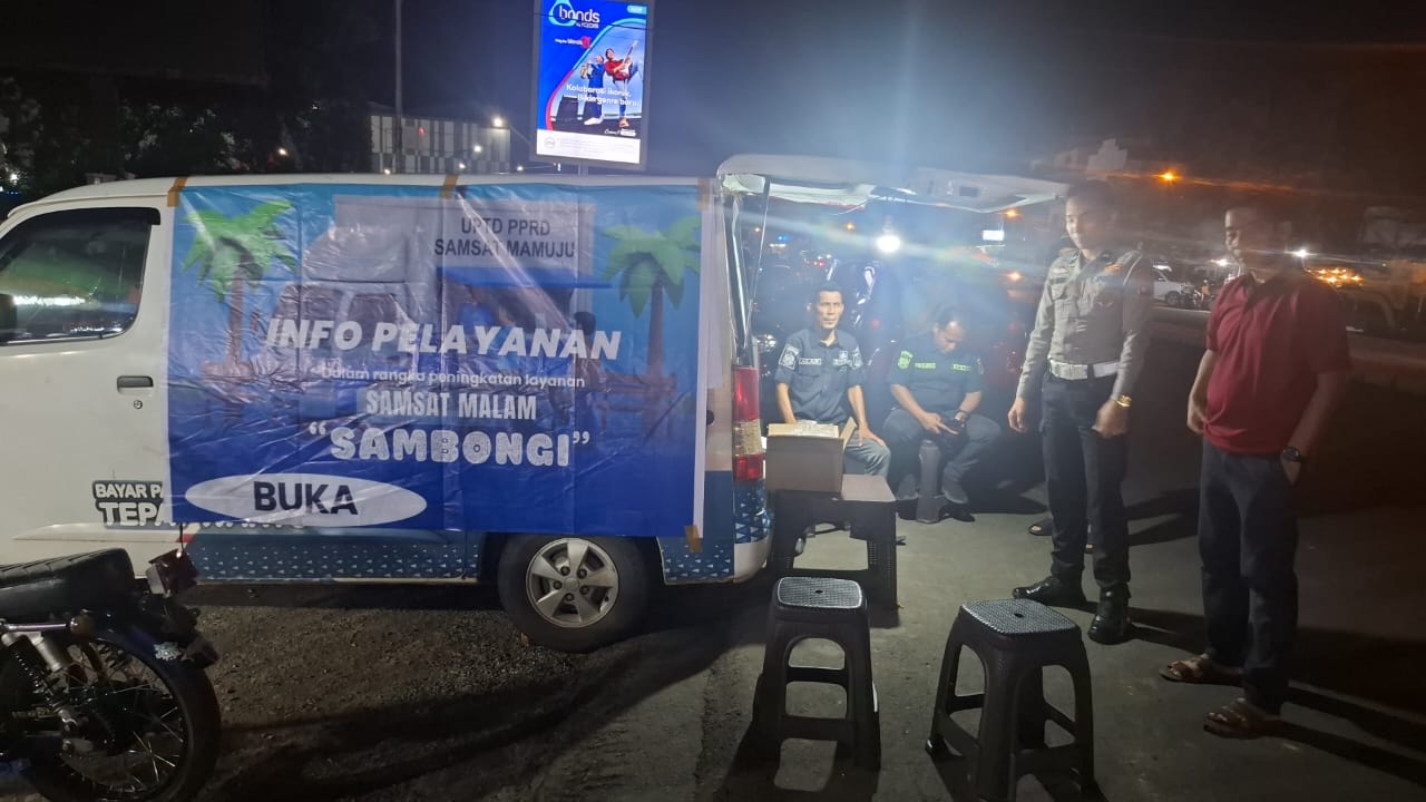 Samsat Malam “Sambongi”: Cara Kreatif UPTD Kendaraan di Pinggir Pantai Manakarra
