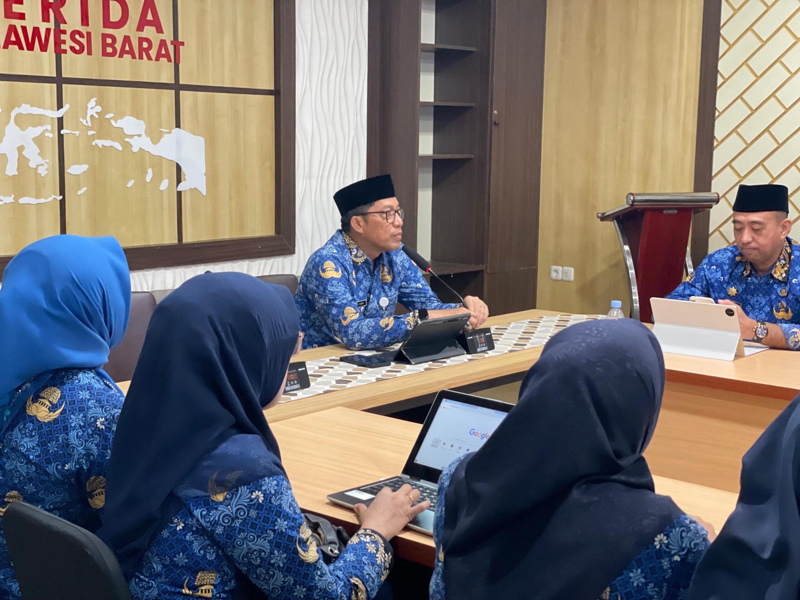 Bapperida Sulbar Gelar Rapat Evaluasi Kinerja dan Anggaran Triwulan IV Tahun 2025