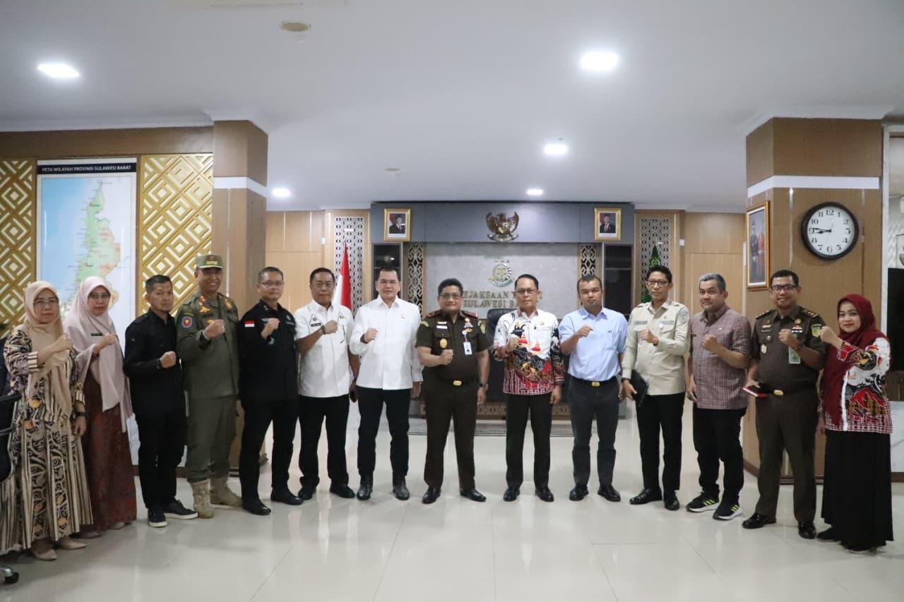 Plt. Kepala Bapperida dan Sekda Sulbar Audiensi ke Kejati Perkuat Kerja Sama Penegakan Hukum