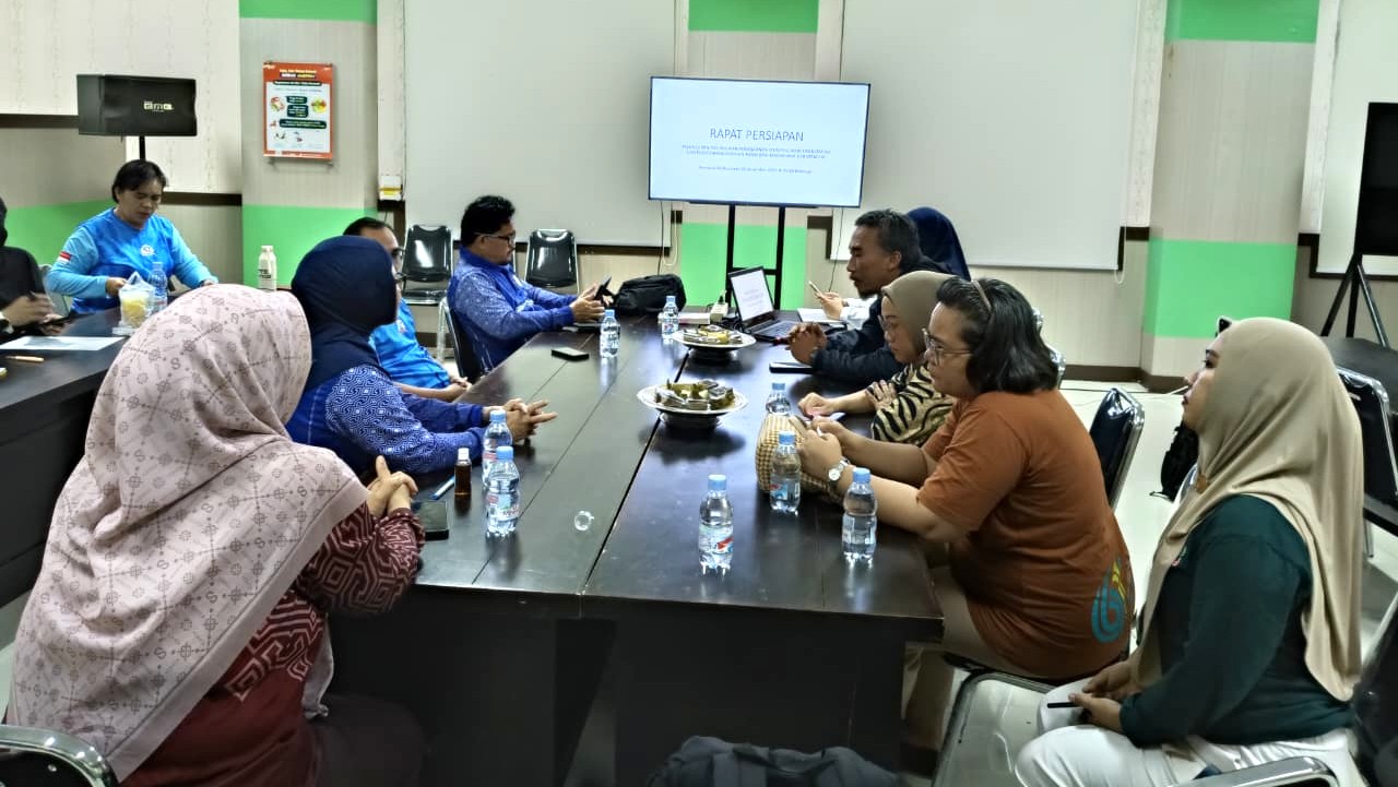 Dinsos Sulbar Hadiri Rapat Persiapan Peluncuran Pos Rujukan Stunting dan Penyerahan Bantuan Tunai di Mamuju