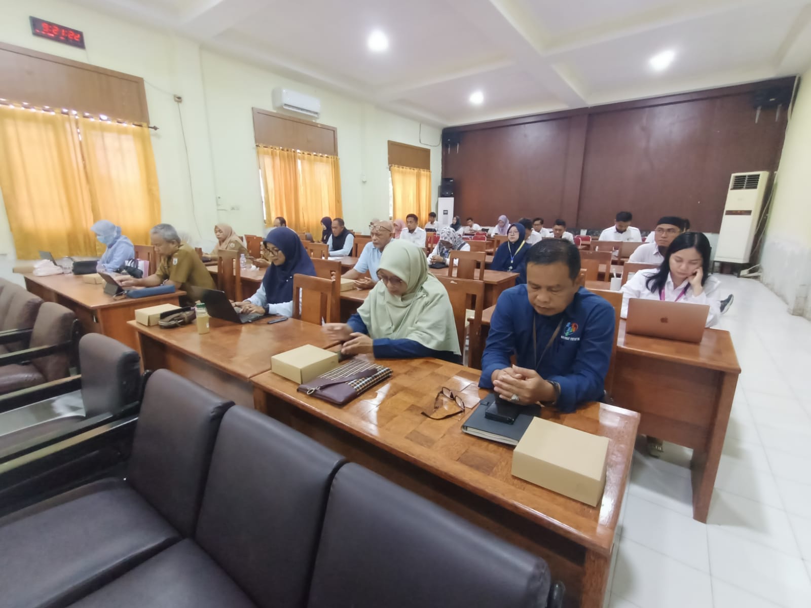 Bapperida Sulbar Perkuat Perencanaan Pembangunan Kependudukan Berbasis Data