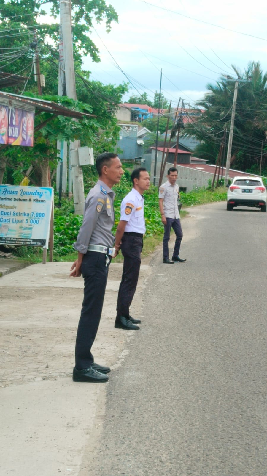 Dukung Kelancaran Upacara HKN, Bidang LLAJ Dishub Sulbar Lakukan Pengaturan Lalu Lintas di Kompleks Kantor Gubernur