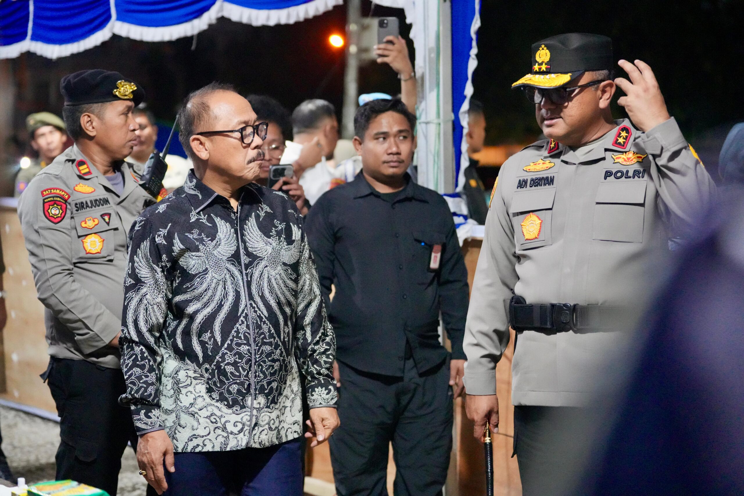 Usai Kunjungi Gereja, Suhardi Duka Pantau Pos Pengamanan Nataru di Kota Mamuju