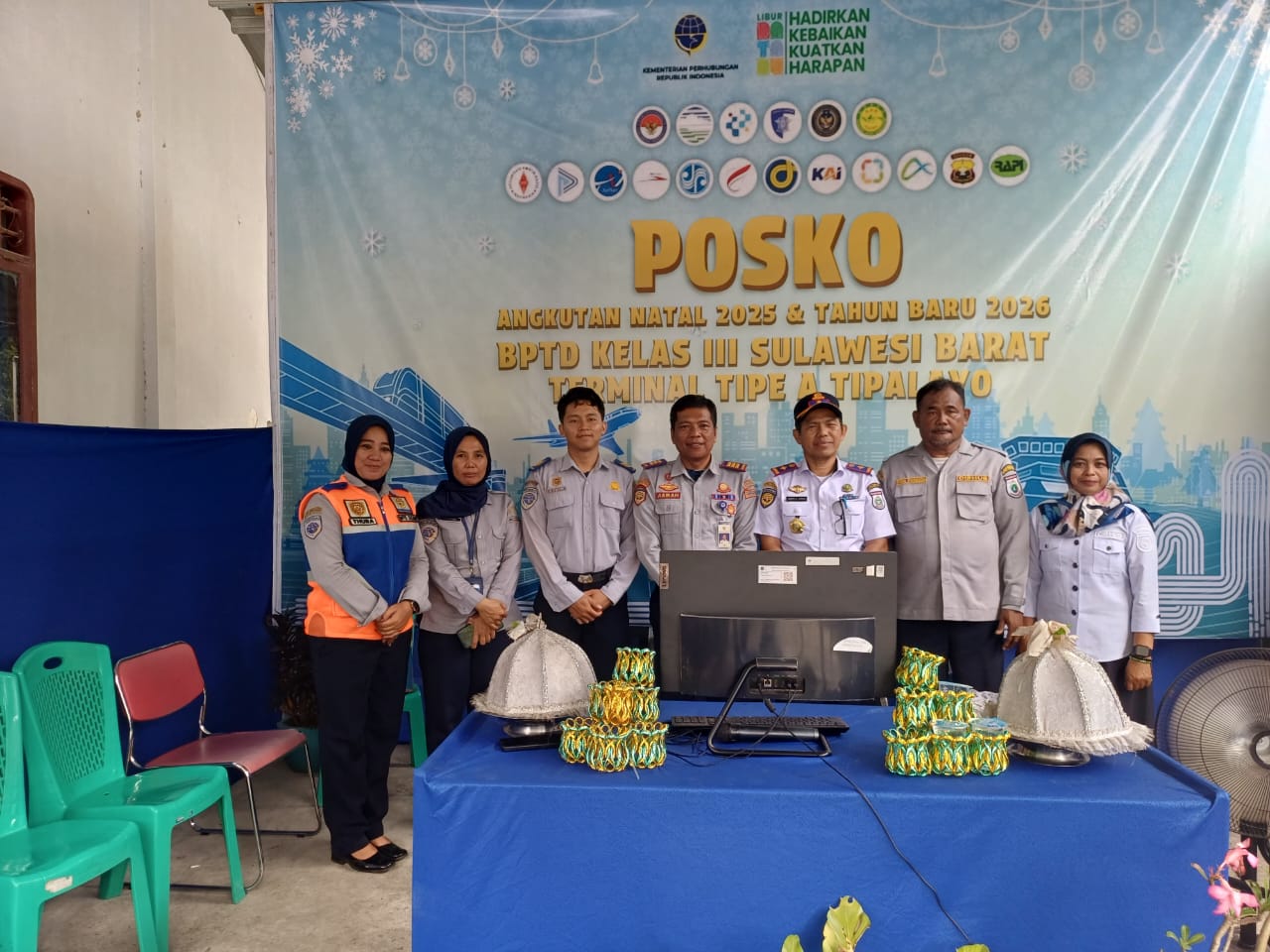 Kepala Dinas Perhubungan Sulbar Monitoring Posko Angkutan Nataru di Majene dan Polman