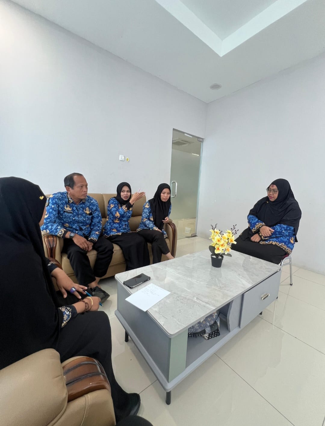 Rapat Tim SPBE Dispoparekraf Sulbar, Bau Akram Dai : Satukan Persepsi untuk Pelayanan Publik yang Modern Berbasis Elektronik