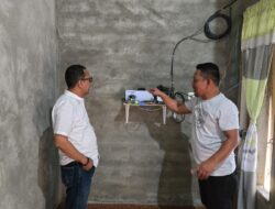 Tinjau Langsung Bantuan Internet SULBAR Digital di Pasangkayu, KominfoSS, Pastikan Perangkat dan Sinyal Terakses dengan Baik