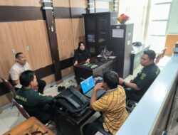 Bangun Sistem Pajak Terhubung, Tim IT Bapenda Sulbar Terima Kunjungan PDE Mamuju Bahas Data e-Samsat