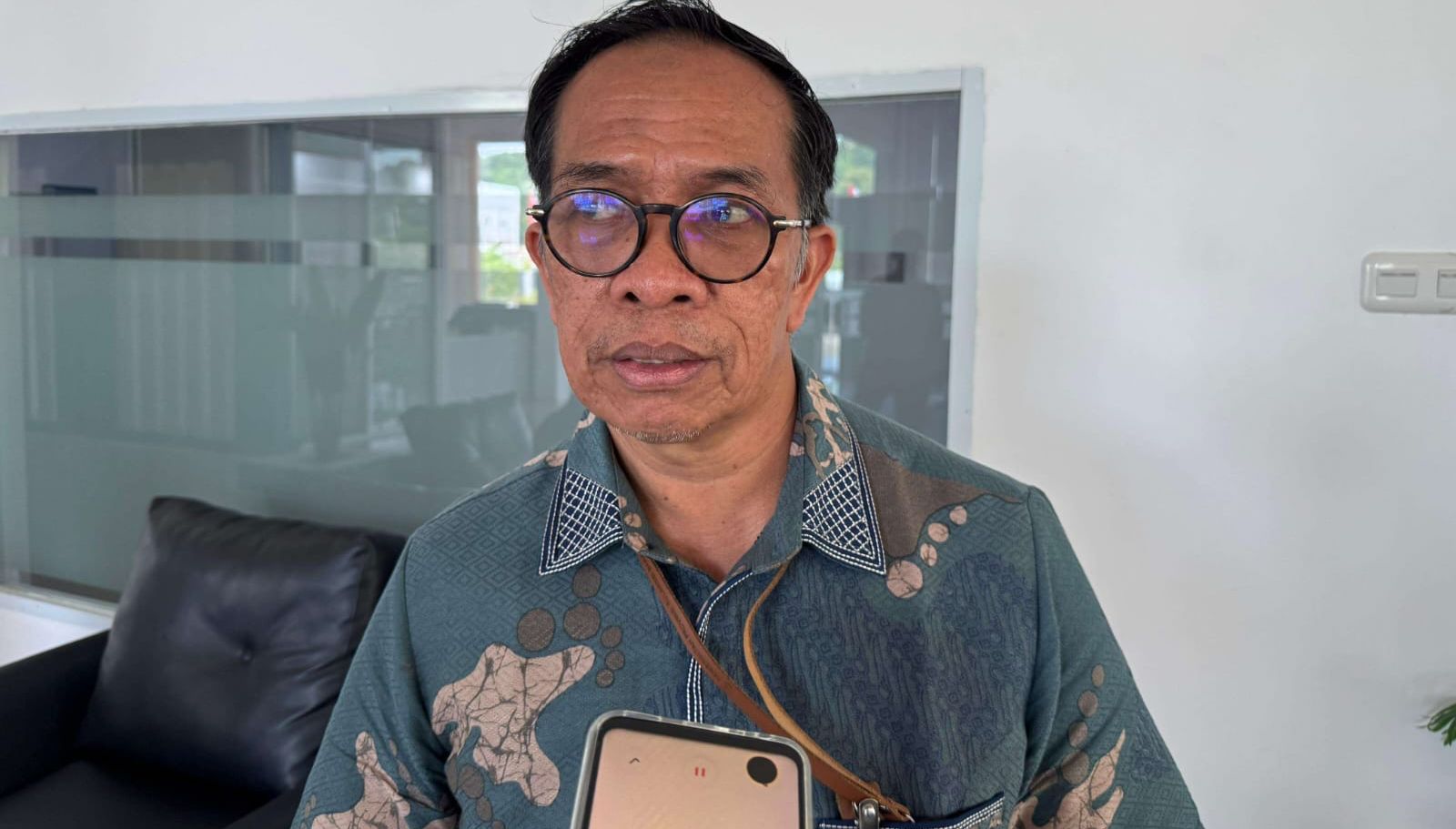 Tokoh Agama dan Staff Ahli Gubernur Sulbar Hajrul Malik Apresiasi Polresta Mamuju Amankan 14 Masjid & Patroli hingga Dini Hari Selama Ramadhan