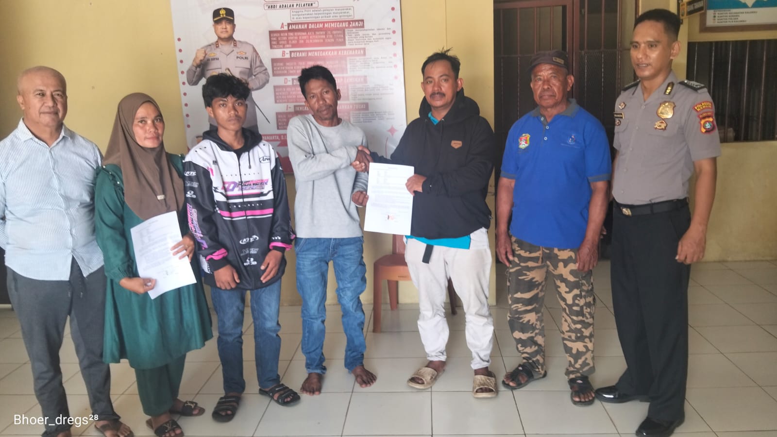 Bhabinkamtibmas Polsek Kalukku Berhasil Selesaikan Kasus Penganiayaan Secara Kekeluargaan dan Damai