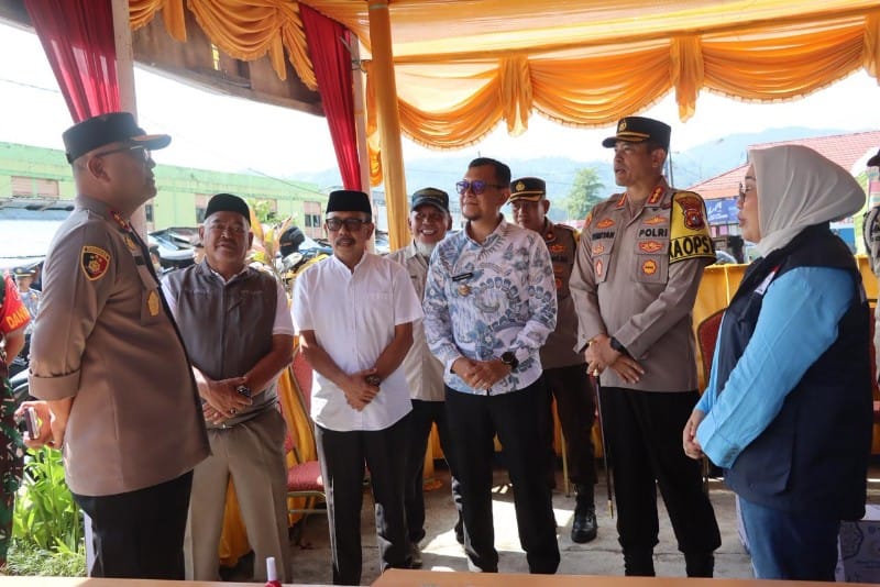 Kapolda Sulbar Tinjau Pospam Polresta Mamuju di Sela Gerakan Pasar Murah