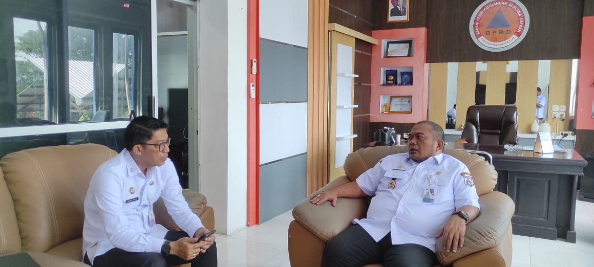 Kesbangpol Sulbar Koordinasi lintas sektor ke BPBD Sulbar , Redam Keresahan Masyarakat Terkait Isu Hidrometeorologi
