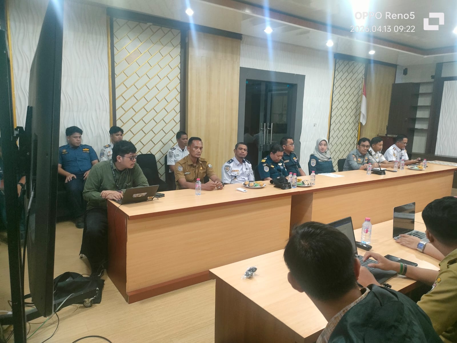 Dinas Perkimtanhub Sulbar Dampingi Tim Pusat Evaluasi Pelabuhan di Mamuju