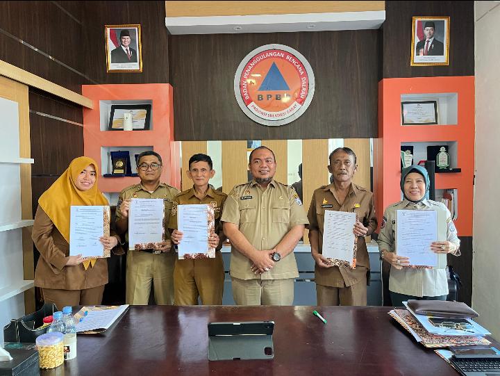 Tingkatkan Akuntabilitas Organisasi, Kalaksa BPBD Sulbar Teken Perjanjian Kinerja dengan Bidang dan Sekretariat