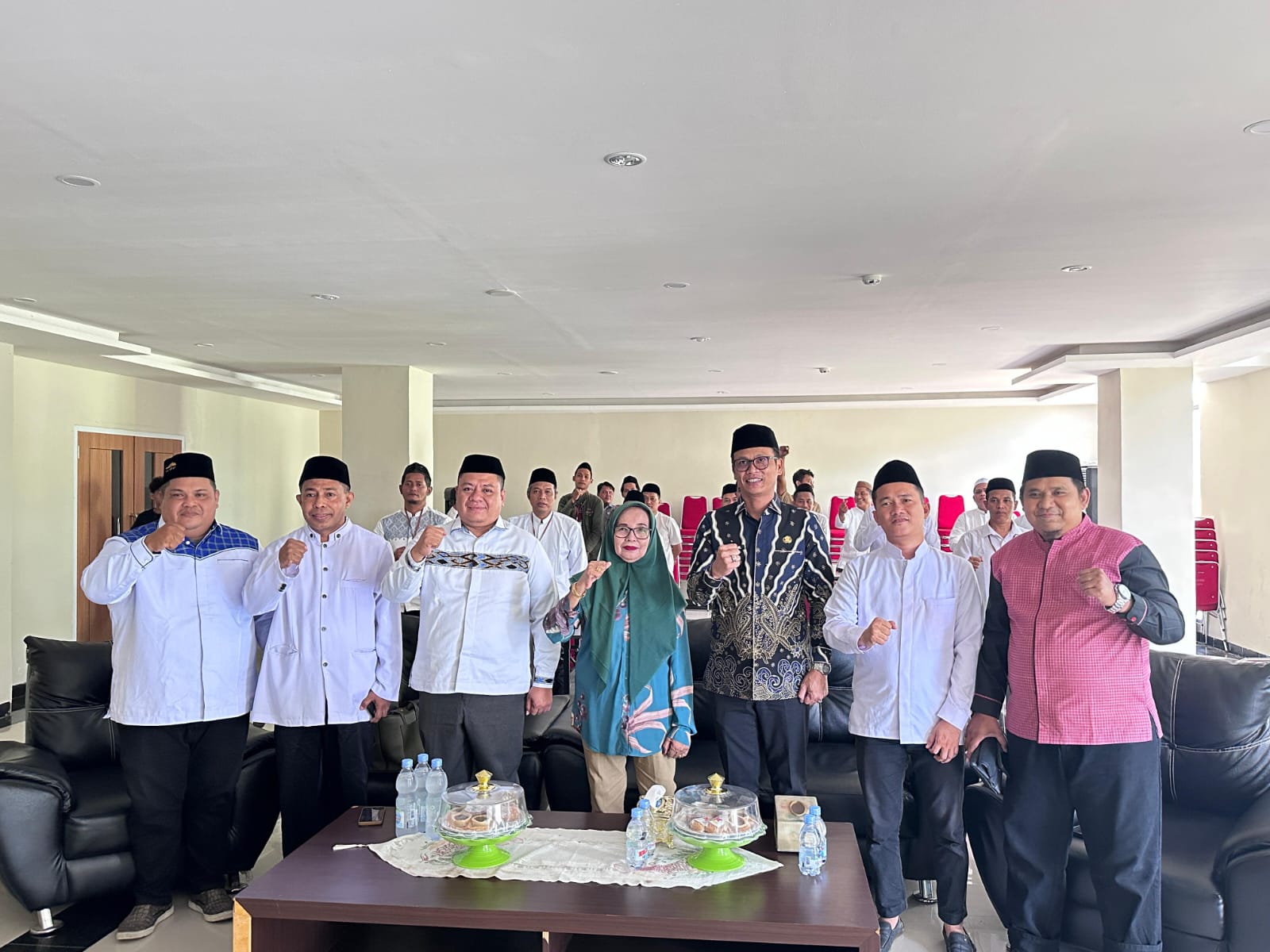 Pemkesra Sulbar Gelar Silaturahmi Bersama Ulama dan Tokoh Agama di Aula Asrama Haji Mamuju