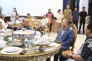 Jamuan Malam Gubernur Sulbar dan Wamen HAM, Bahas Isu HAM hingga Ekonomi Daerah
