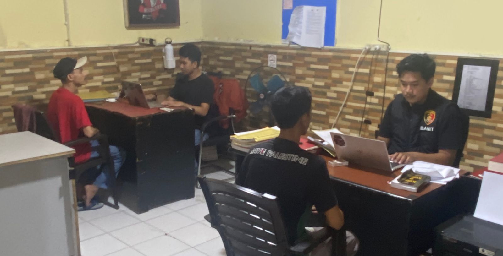 Satreskrim Polresta Mamuju Tangkap Dua Terduga Pelaku Kasus Pengeroyokan Aktivis Vendetta
