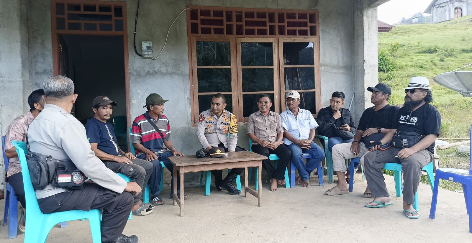 Polsek Kalumpang dan BKO Polresta Mamuju Sigap Tangani Perkelahian Antar Desa, Hasil Mediasi Sepakat Damai
