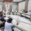 Harga TBS Tak Wajar, Gubernur SDK Ultimatum Perusahaan Sawit: Kalau Ada Perintah Pusat, Saya Cabut Izinnya