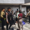 Tim URC Polresta Mamuju Sigap Datangi TKP dan Berhasil Amankan Pelaku Pencurian Khusus Pakaian Wanita