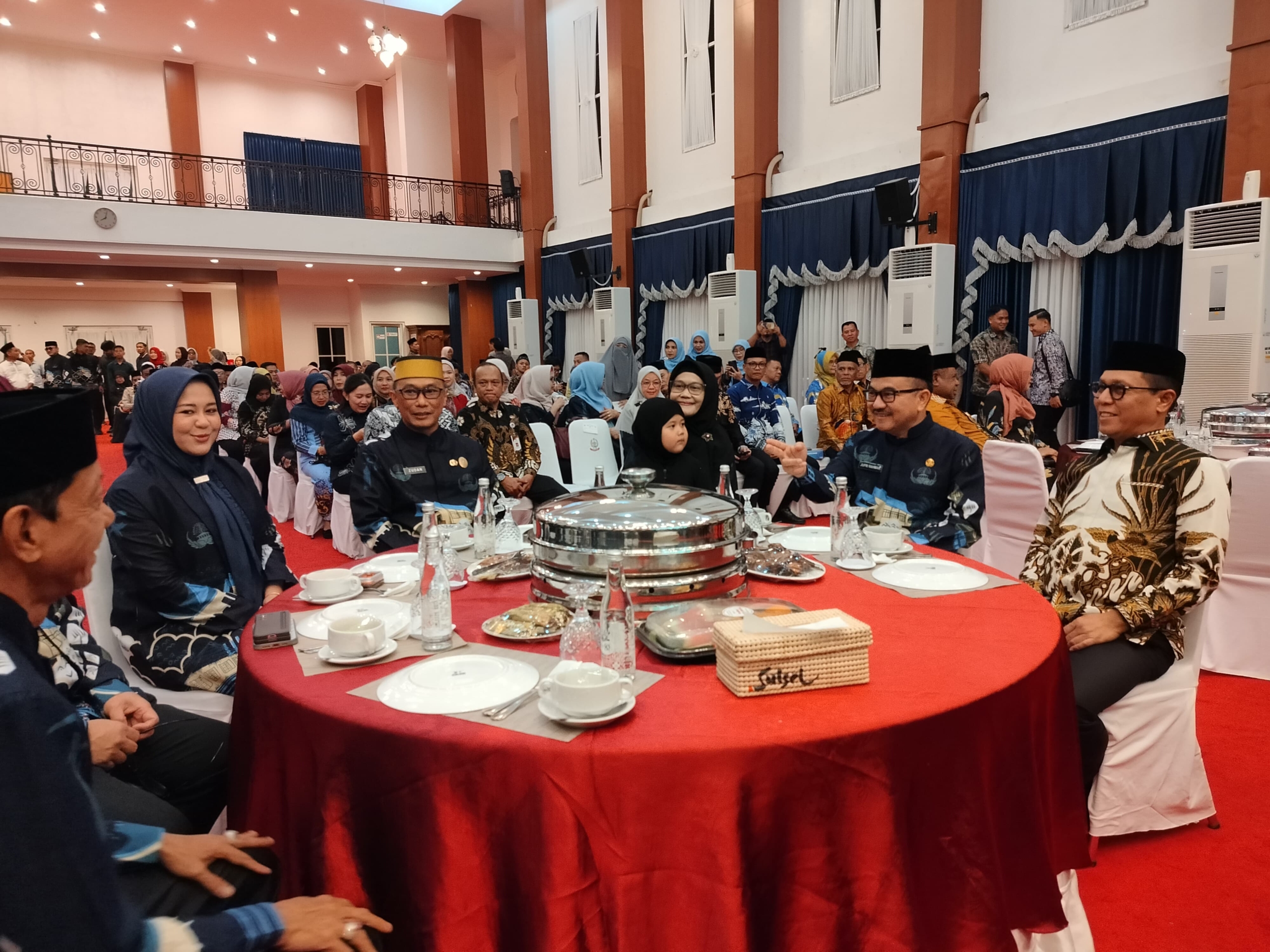 Sekda Junda Maulana Hadiri Malam Ta’aruf MTQ KORPRI VIII di Makassar