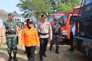 Kapolresta Mamuju Bersama Forkopimda Hadiri Apel Kesiapsiagaan Tanggap Darurat Bencana Kekeringan Dan Karhutlah 