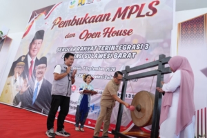 Sekda Sulbar Buka MPLS Sekolah Rakyat, Tekankan Karakter dan Kemandirian Siswa