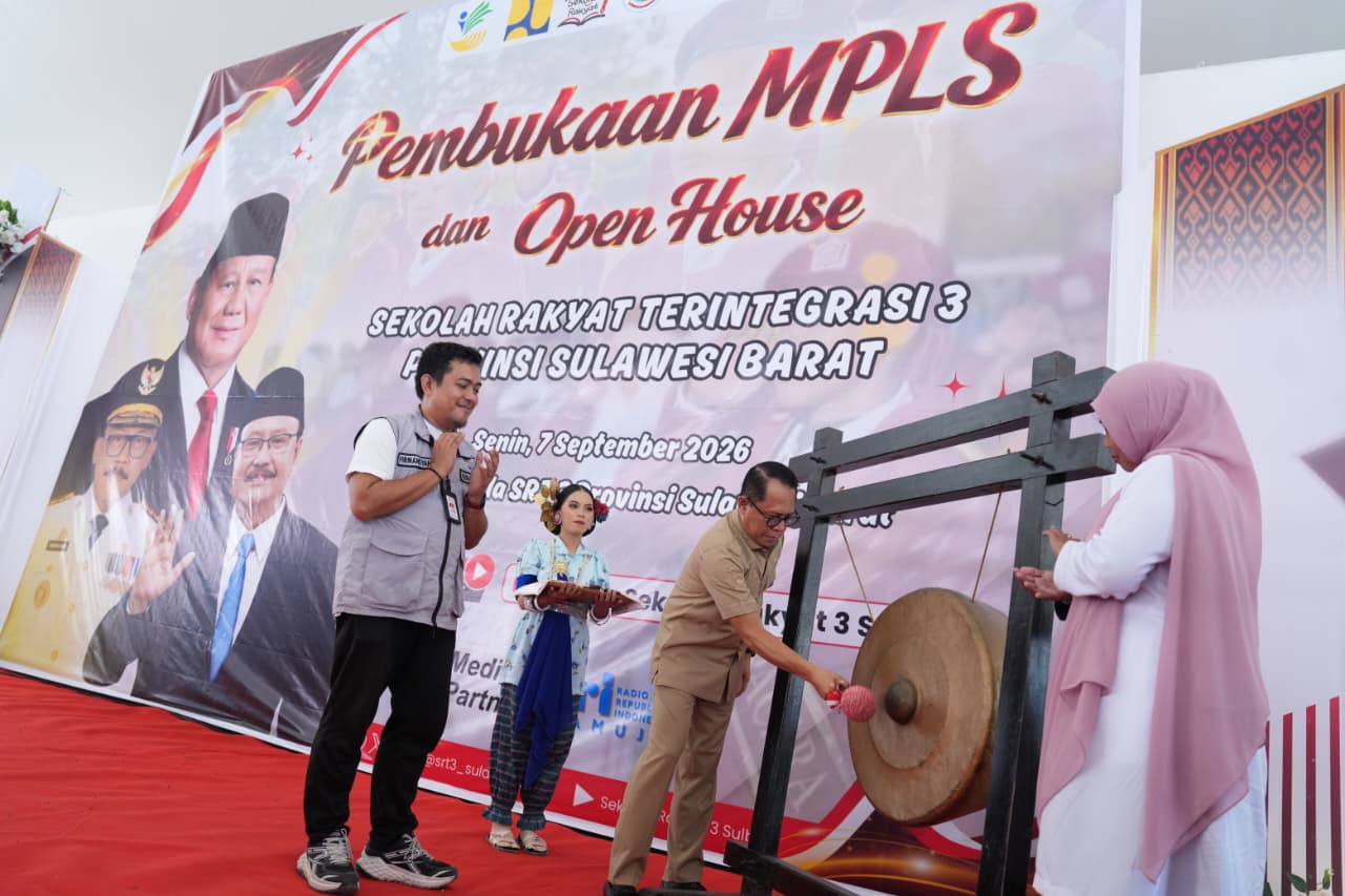 Sekda Sulbar Buka MPLS Sekolah Rakyat, Tekankan Karakter dan Kemandirian Siswa