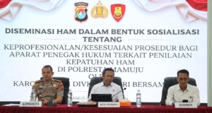 Polresta Mamuju Terima Kunjungan Tim Divkum Mabes Polri, Sosialisasikan HAM dan Penilaian Kepatuhan Prosedur