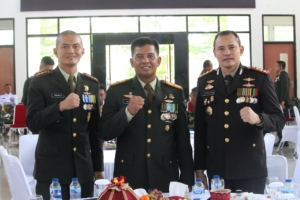Solid dan Bersinergi, Kapolresta Mamuju Hadiri Upacara HUT ke-81 TNI