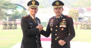 Kapolresta Mamuju Hadiri Upacara Peringatan HUT ke-81 TNI di Makorem 142/Tatag
