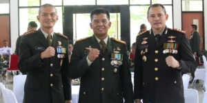 Solid dan Bersinergi, Kapolresta Mamuju Hadiri Upacara HUT ke-81 TNI